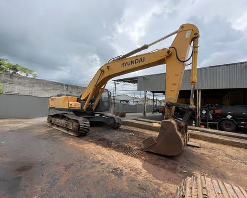 Escavadeira Hyundai R320 10/10 - Imagem 4
