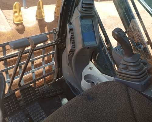 Escavadeira John Deere 210G LC 21/21 - Imagem 6