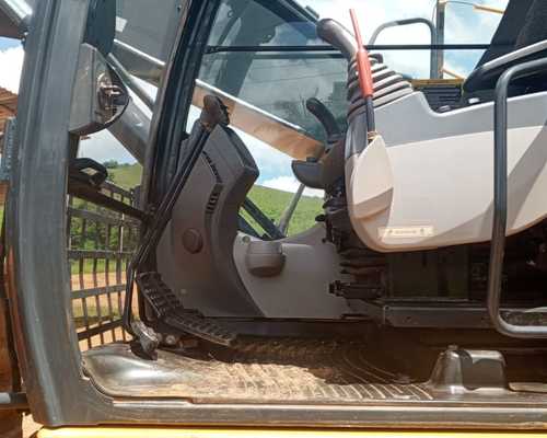Escavadeira John Deere 210G LC 21/21 - Imagem 8
