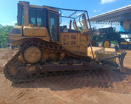 Trator de Esteiras Caterpillar D6R 01/01 - Imagem 6