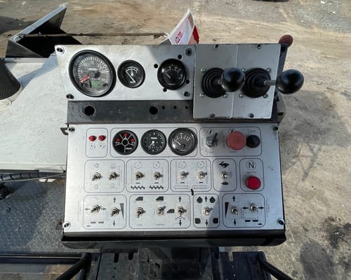 Vibroacabadora Terex VDA700 07/07 - Imagem 7