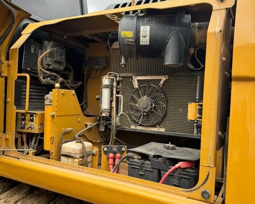 Escavadeira Caterpillar 315DL 15/15 - Imagem 9