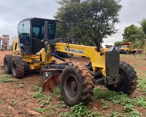 Motoniveladora New Holland RG 170B 11/11 - Imagem 4