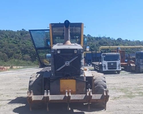Motoniveladora Volvo G940 09/09 - Imagem 4