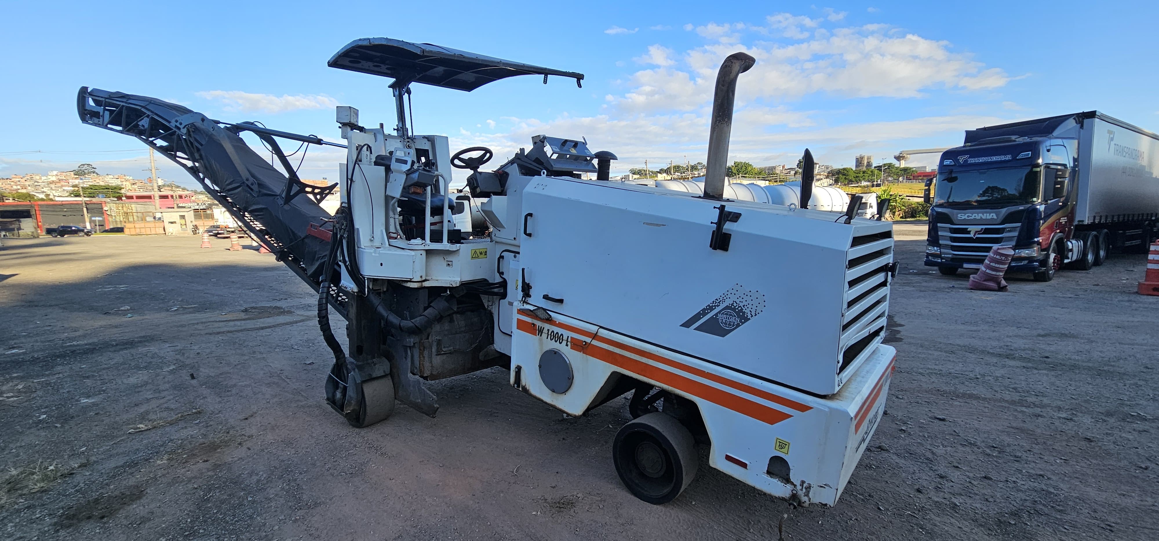 Fresadora de Asfalto Wirtgen W1000L 2010 - Imagem 13