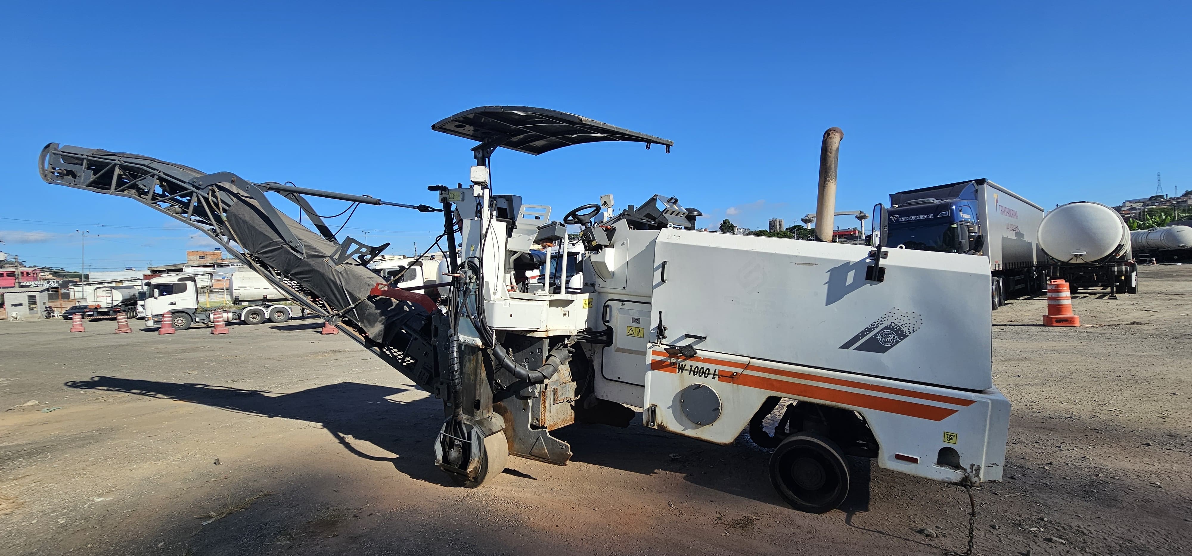 Fresadora de Asfalto Wirtgen W1000L 2010 - Imagem 17