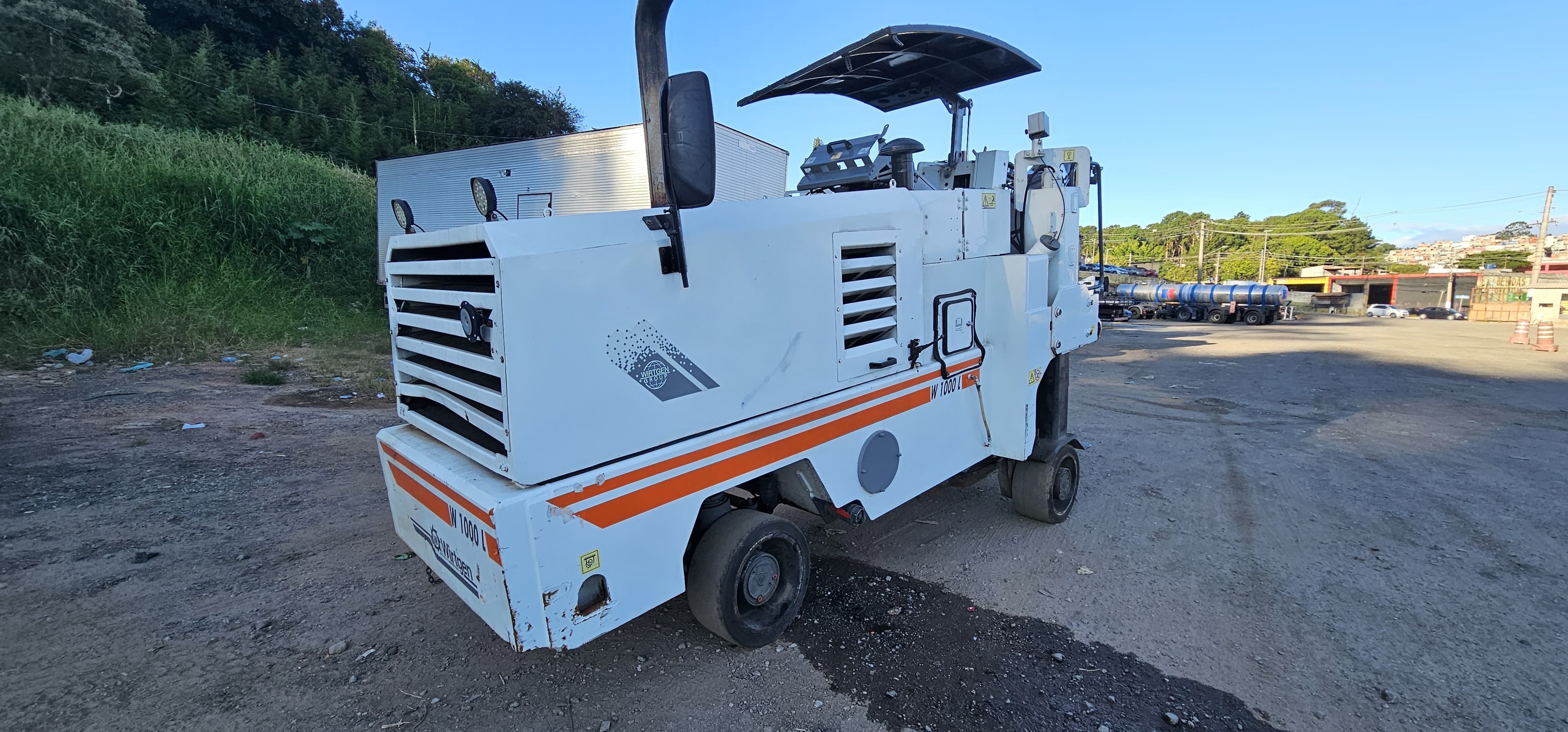 Fresadora de Asfalto Wirtgen W1000L 2010 - Imagem 18