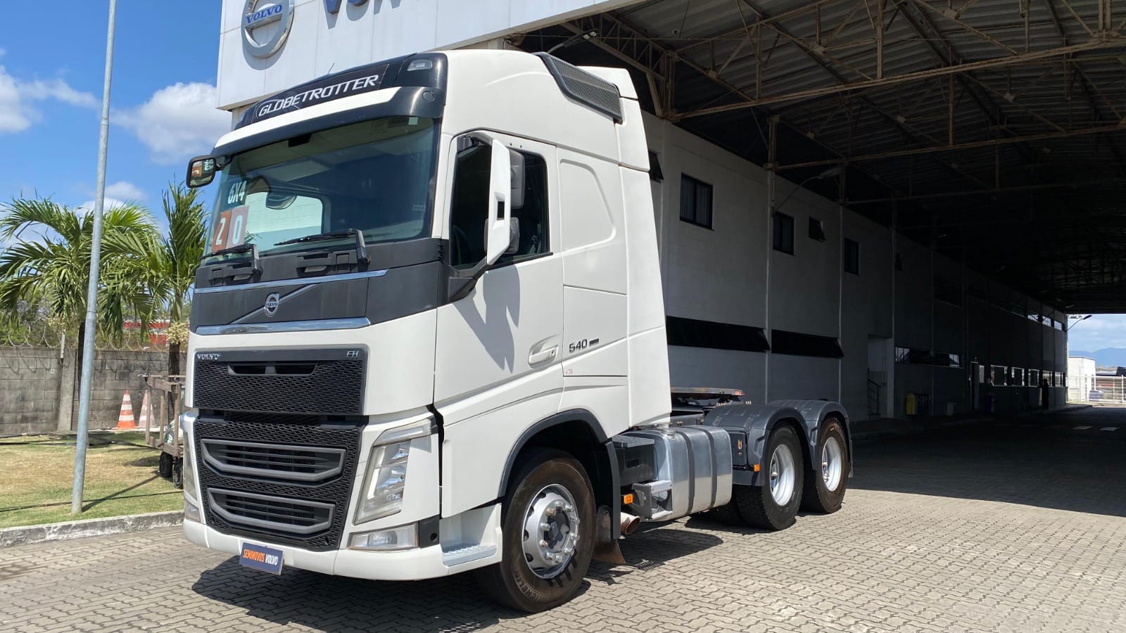 Caminhão Volvo FH 540 6x4T 2020 - Imagem 2