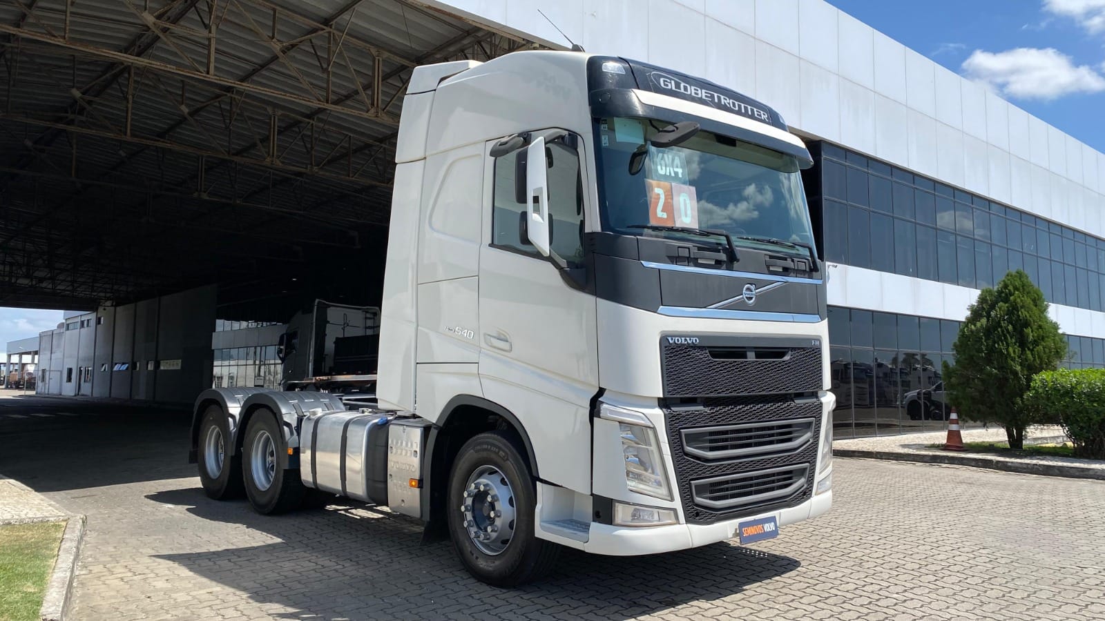 Caminhão Volvo FH 540 6x4T 2020 - Imagem 3