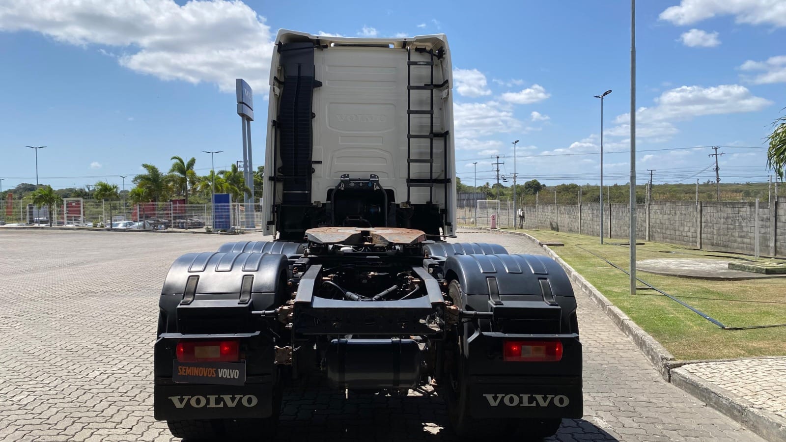 Caminhão Volvo FH 540 6x4T 2020 - Imagem 5