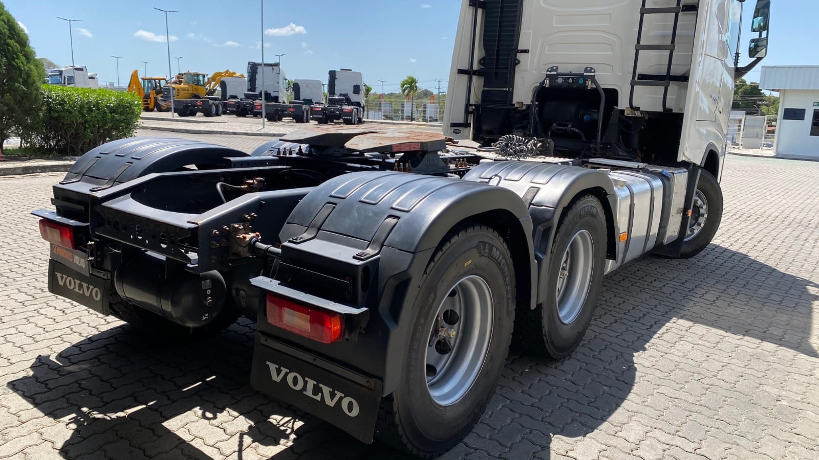 Caminhão Volvo FH 540 6x4T 2020 - Imagem 14