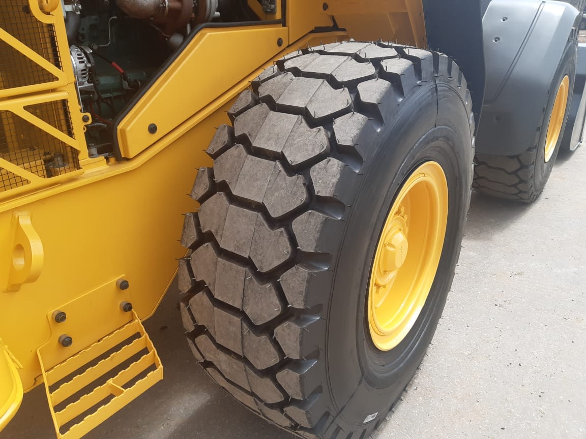 Pá Carregadeira Volvo L70 F 2014 - Imagem 9