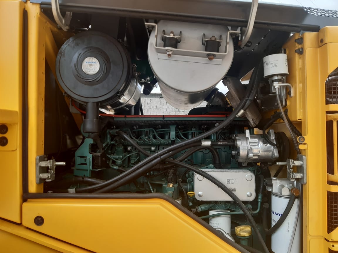 Pá Carregadeira Volvo L70 F 2014 - Imagem 11