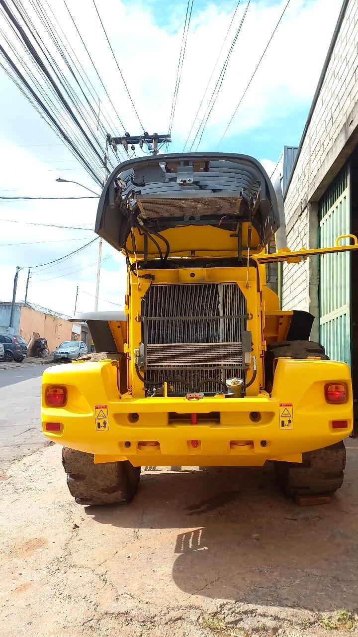 Pá Carregadeira Volvo L90F 2015 - Imagem 6