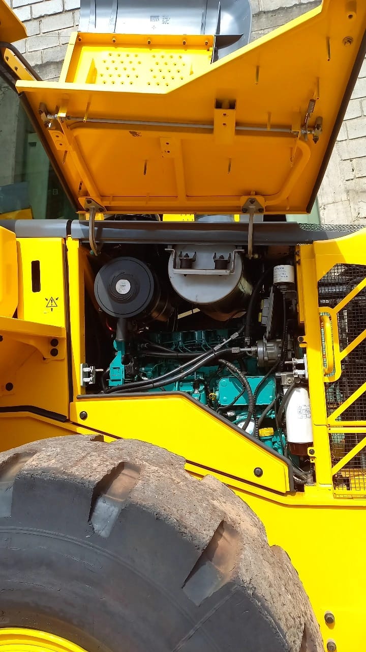 Pá Carregadeira Volvo L90F 2015 - Imagem 10