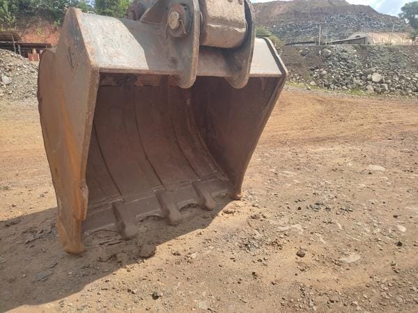 Escavadeira Volvo EC750DL 2021 - Imagem 38