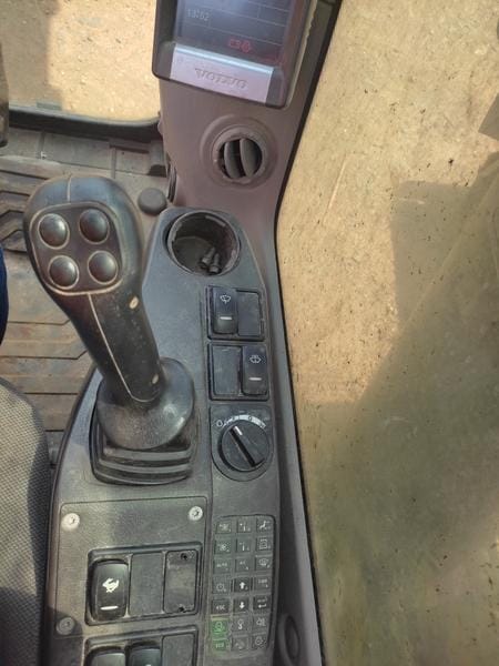 Escavadeira Volvo EC750DL 2021 - Imagem 51