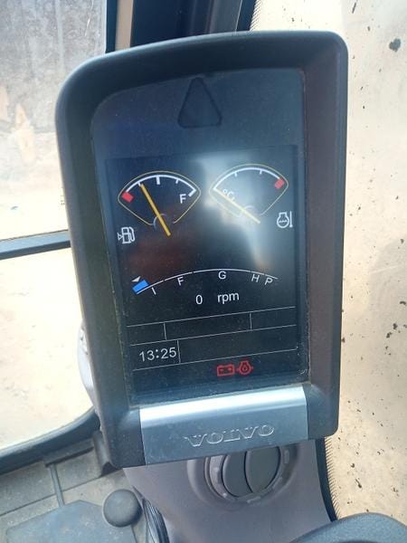 Escavadeira Volvo EC750DL 2021 - Imagem 20