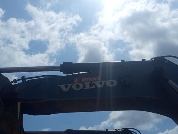 Escavadeira Volvo EC750DL 2021 - Imagem 30