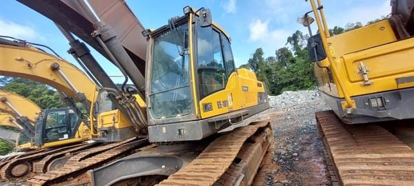 Escavadeira Volvo EC480DL 2021 - Imagem 1