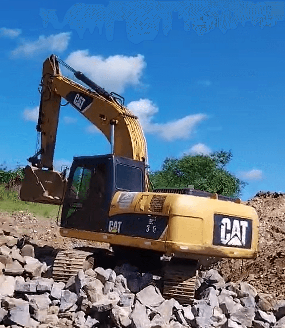 Escavadeira Caterpillar 320D 2012 - Imagem 2
