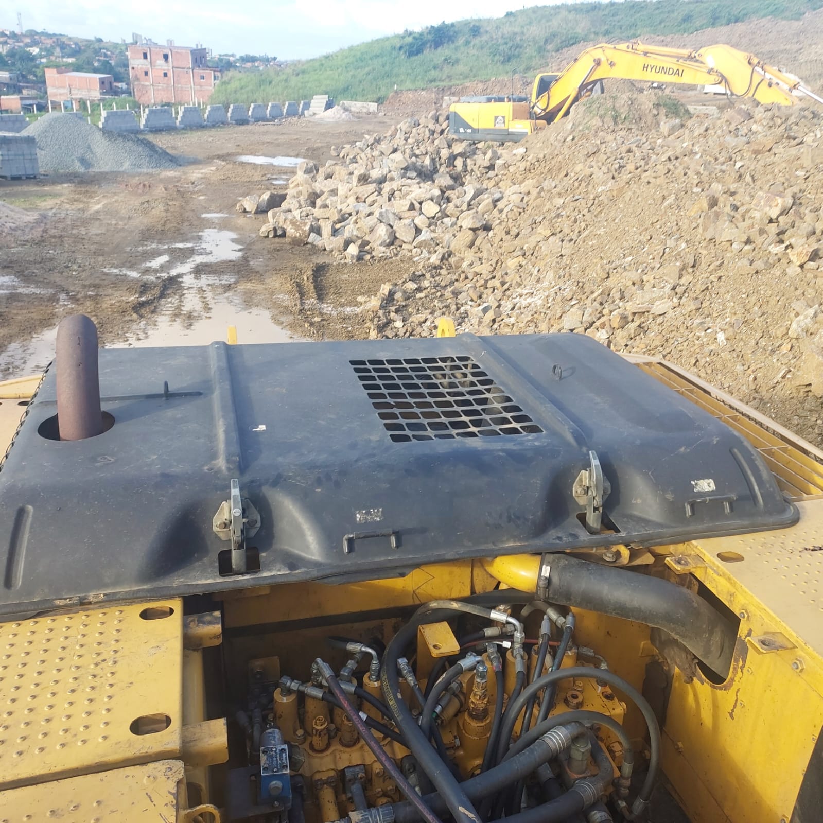 Escavadeira Caterpillar 320D 2012 - Imagem 10