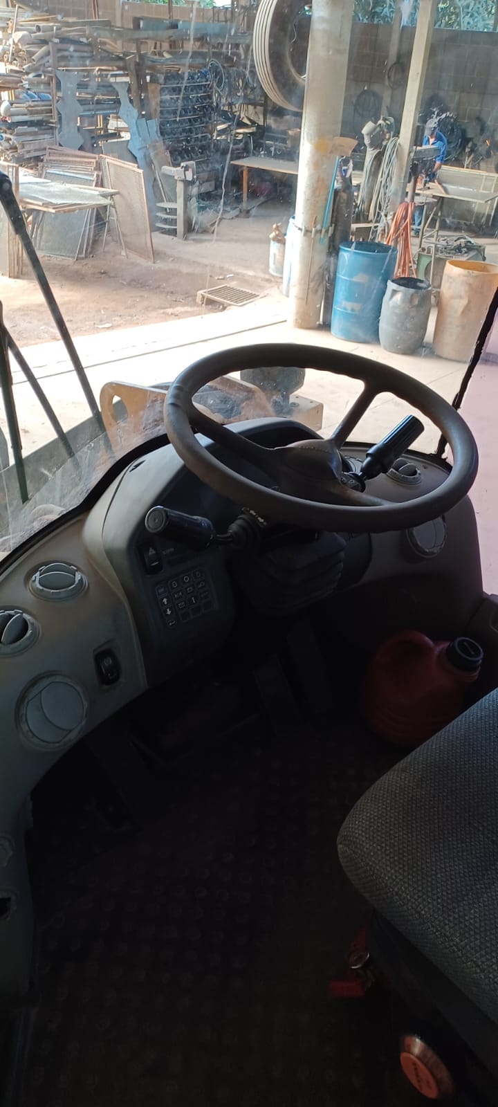 Pá Carregadeira Volvo L60F 2010 - Imagem 10