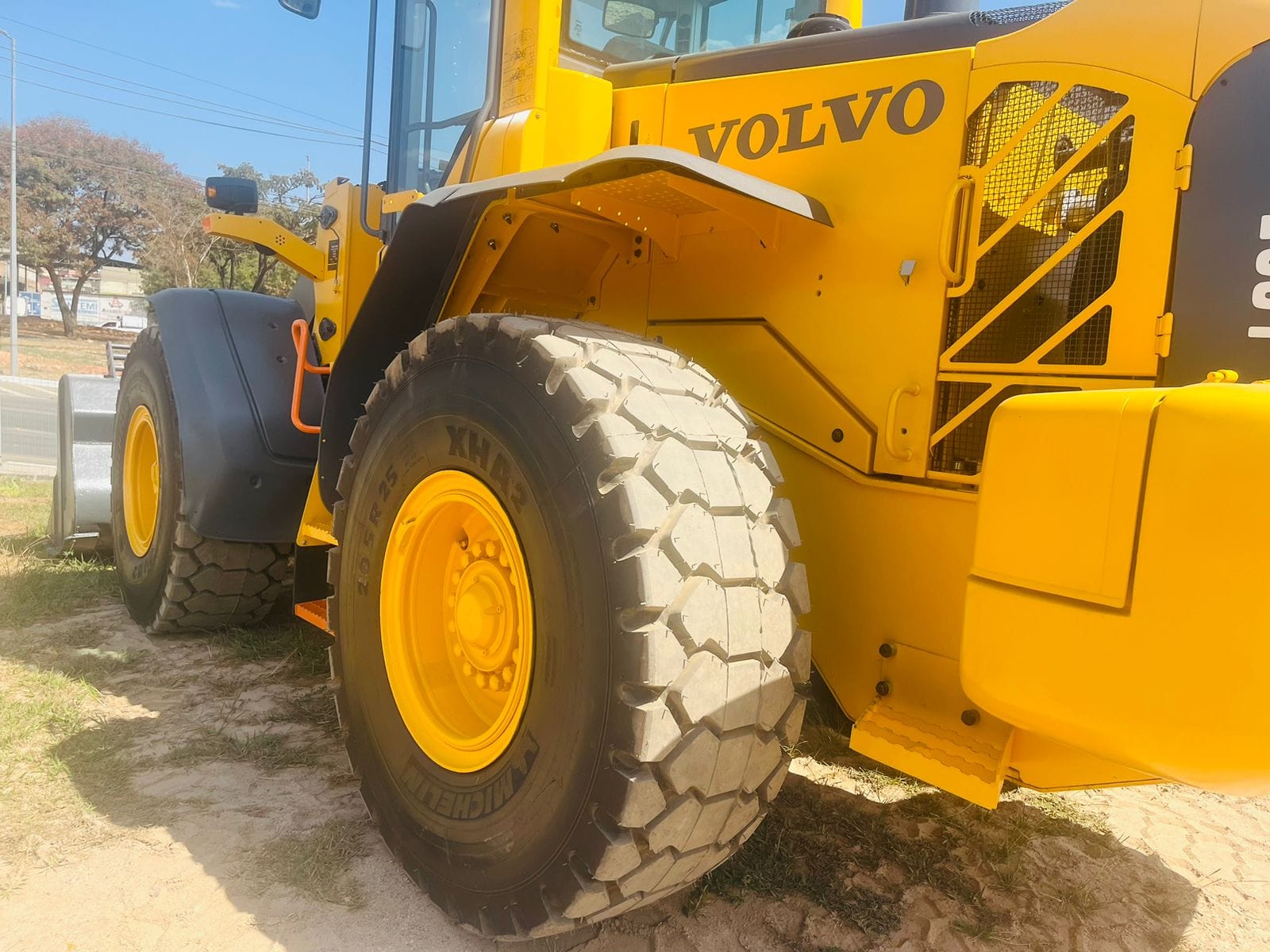Pá Carregadeira Volvo L90F 2017 - Imagem 7