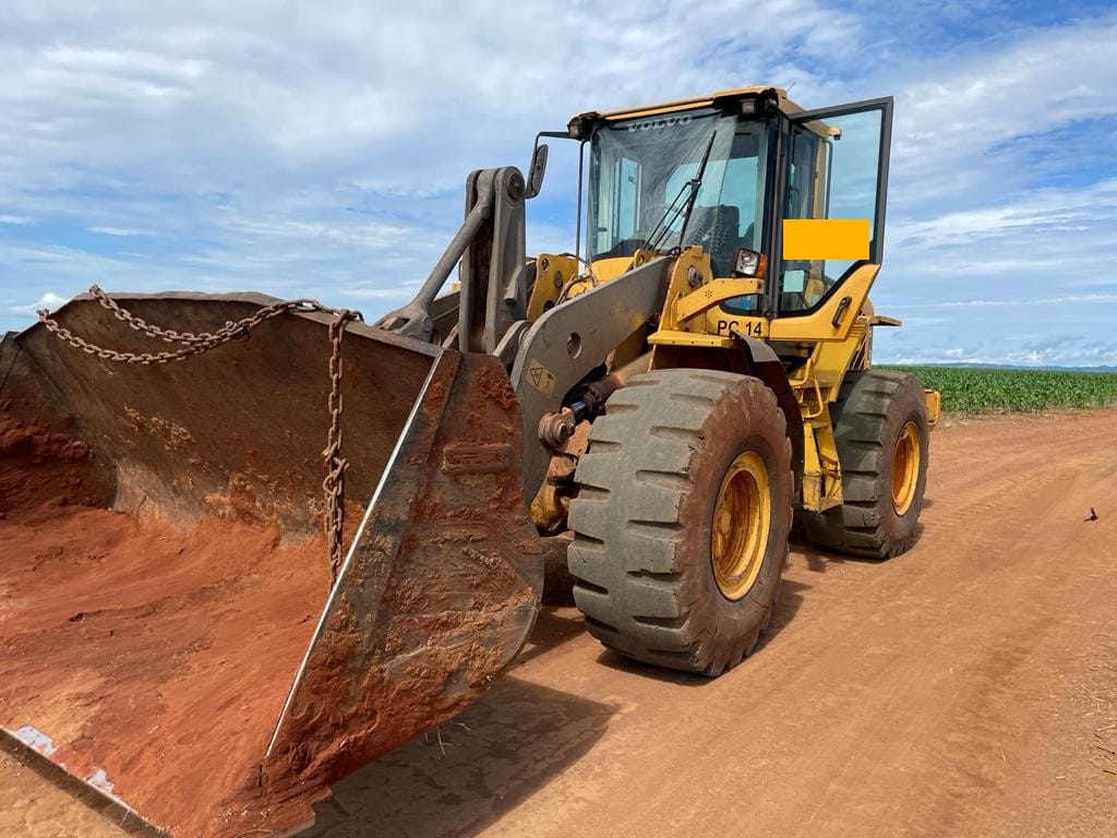 Pá Carregadeira Volvo L110F 2014 - Imagem 1