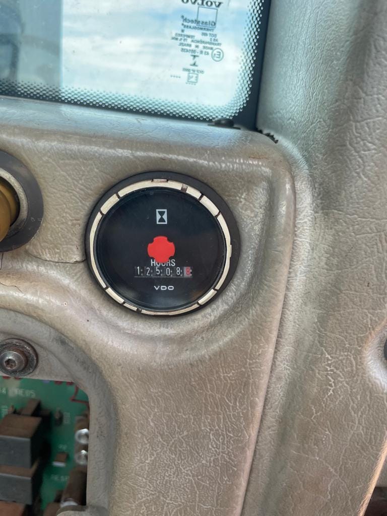 Pá Carregadeira Volvo L110F 2014 - Imagem 24