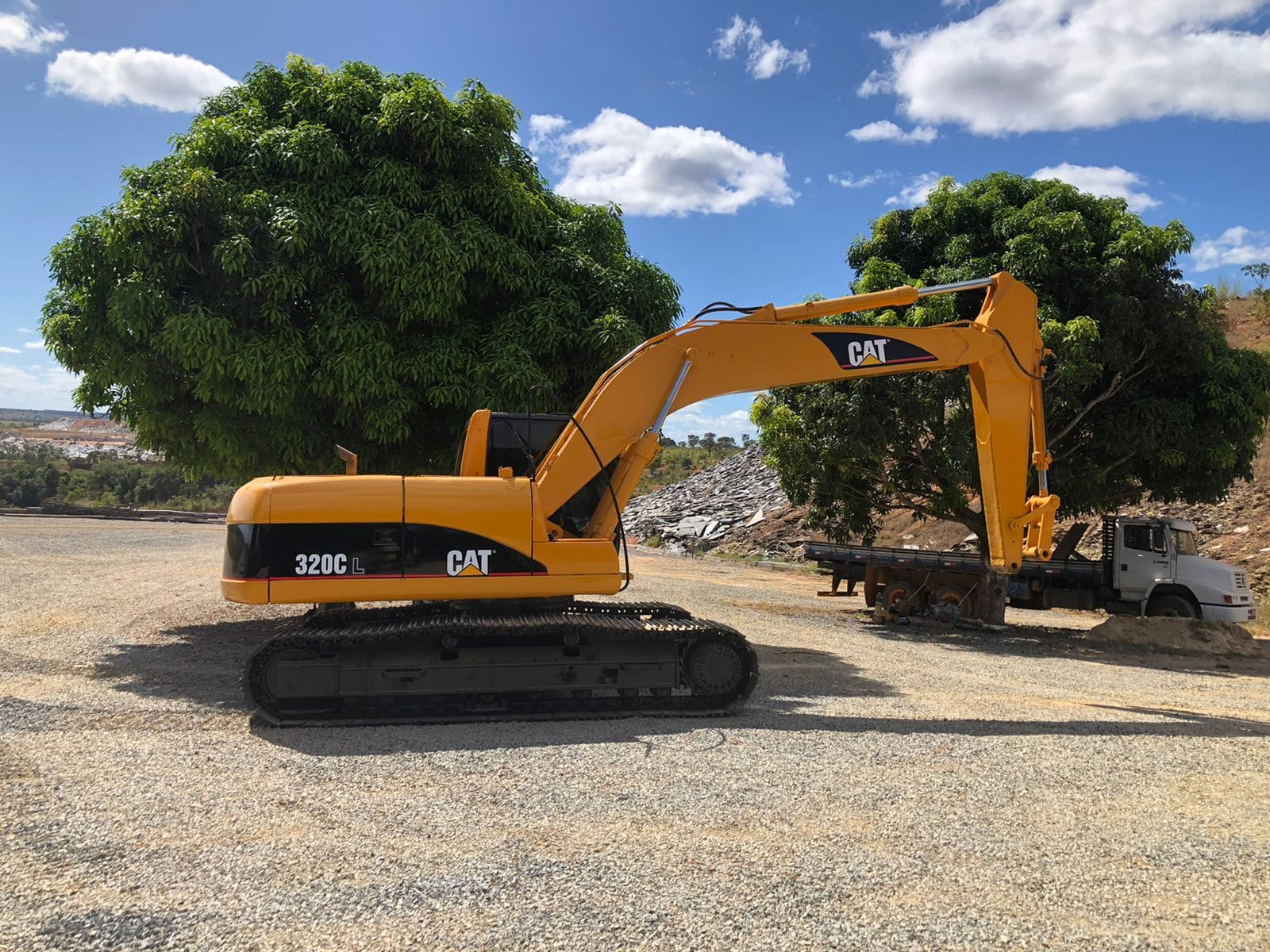 Escavadeira Caterpillar 320CL 2005 - Imagem 2