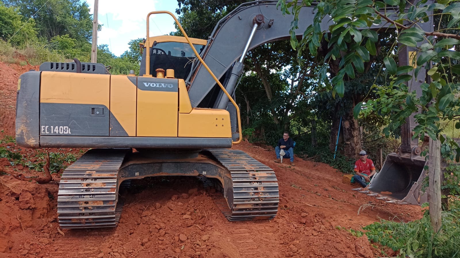 Escavadeira Volvo EC140DL 2020 - Imagem 1