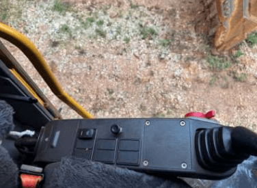 Escavadeira Volvo EC220D 2022 - Imagem 22