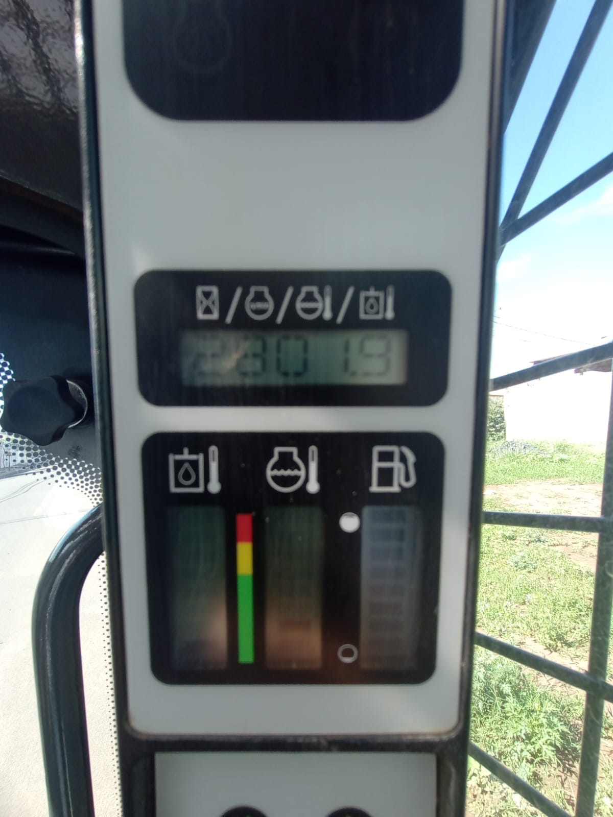 Mini Carregadeira New Holland L318 2021 - Imagem 6