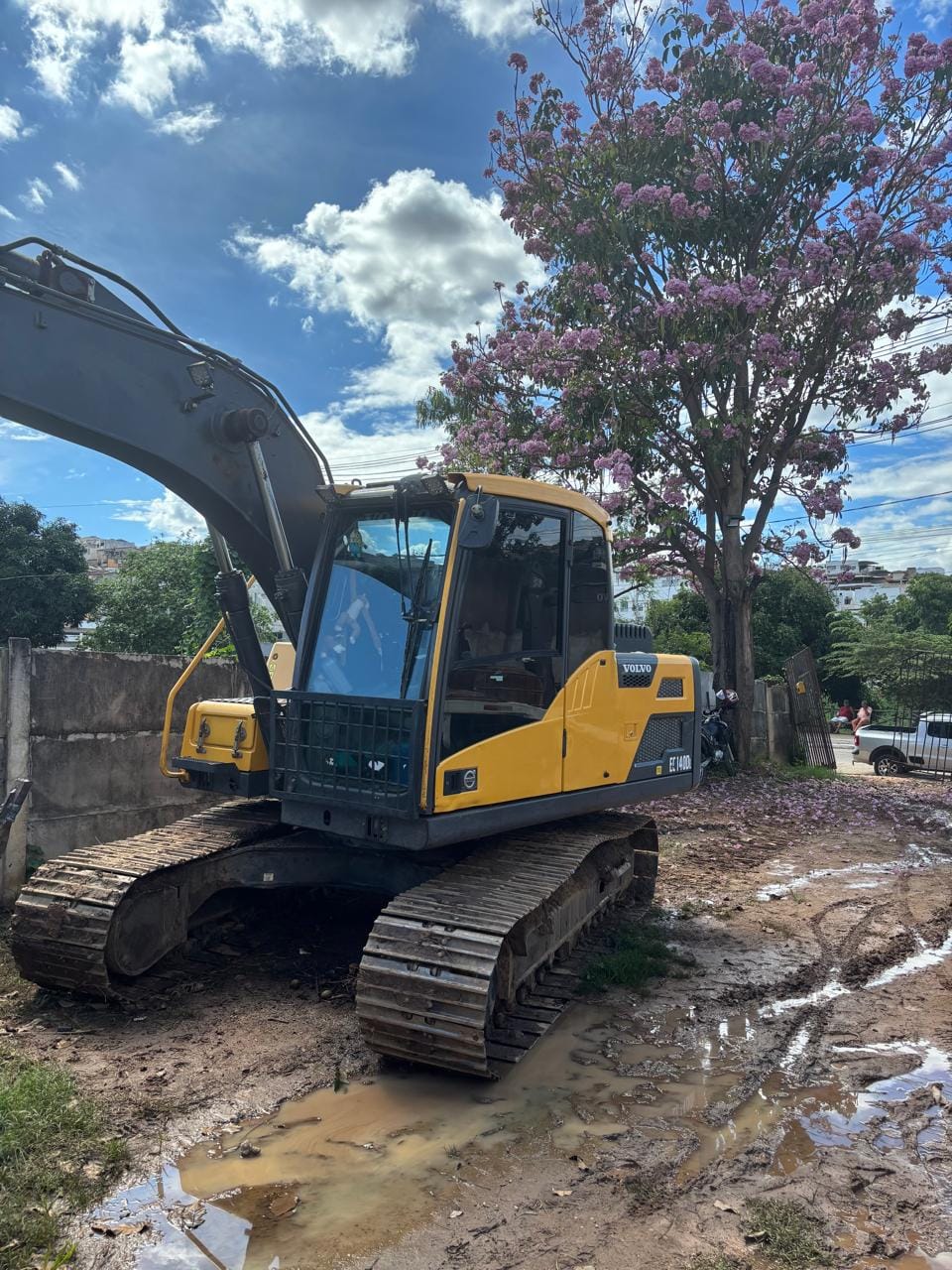 Escavadeira Volvo EC140DL 2021 - Imagem 3