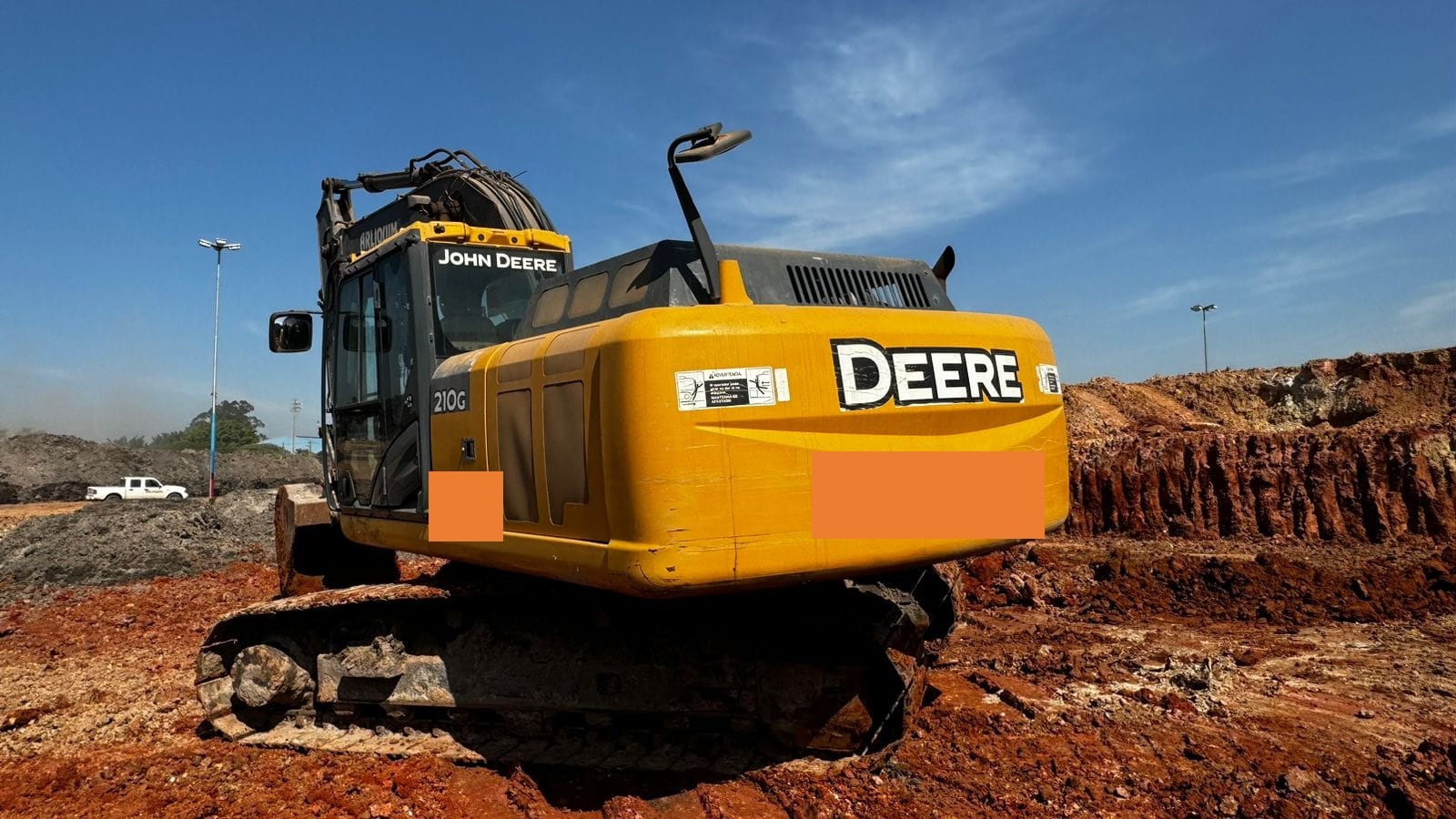 Escavadeira John Deere 210G 2014 - Imagem 5