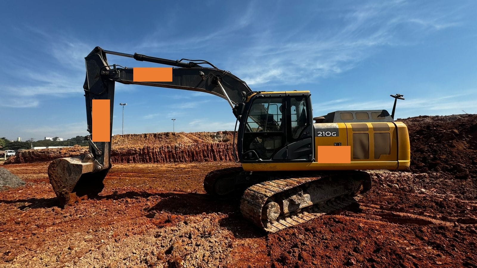 Escavadeira John Deere 210G 2014 - Imagem 6