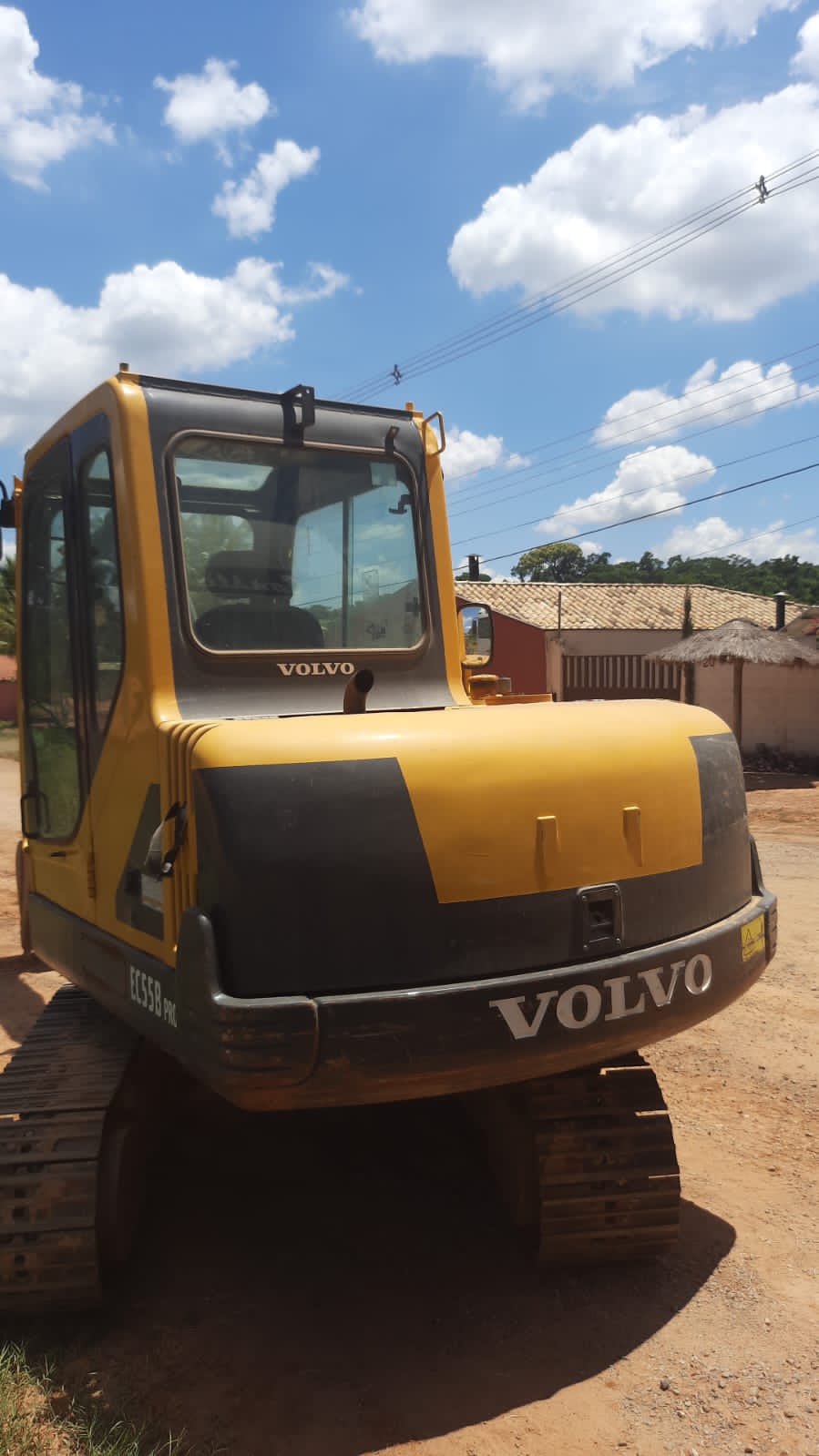 Mini Escavadeira Volvo EC55B PRO 2014 - Imagem 4