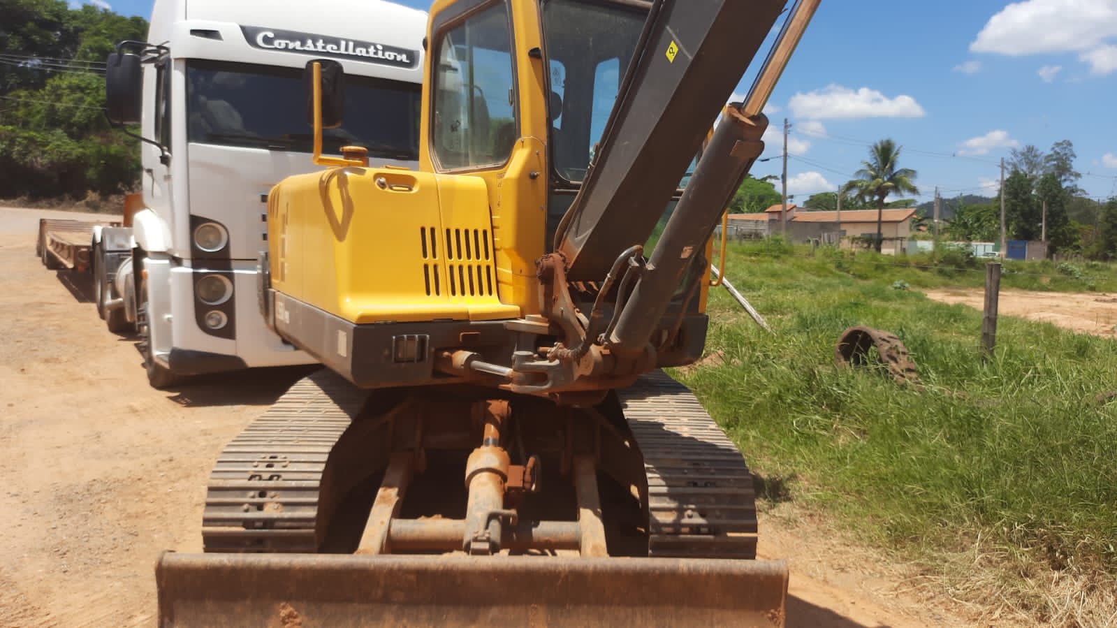 Mini Escavadeira Volvo EC55B PRO 2014 - Imagem 5
