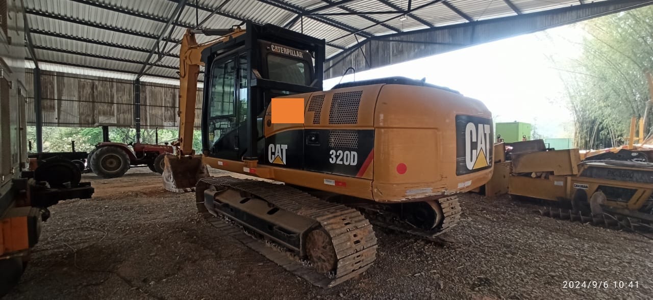 Escavadeira Caterpillar 320D 2012 - Imagem 3