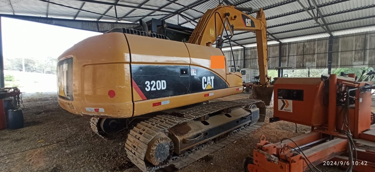 Escavadeira Caterpillar 320D 2012 - Imagem 19