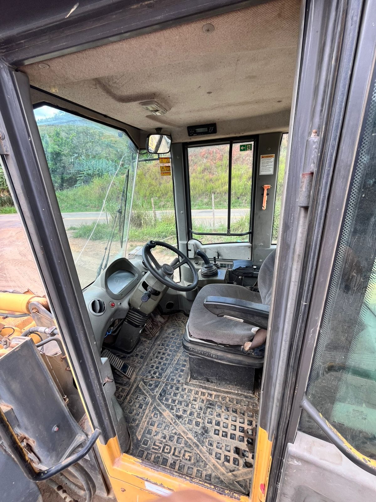 Pá Carregadeira SDLG LG938 L 2014 - Imagem 5