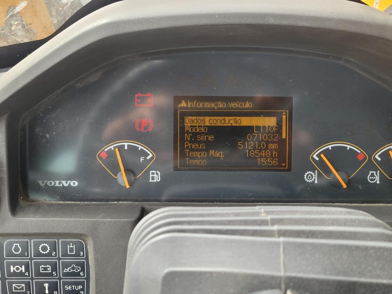 Pá Carregadeira Volvo L110F 2016 - Imagem 4