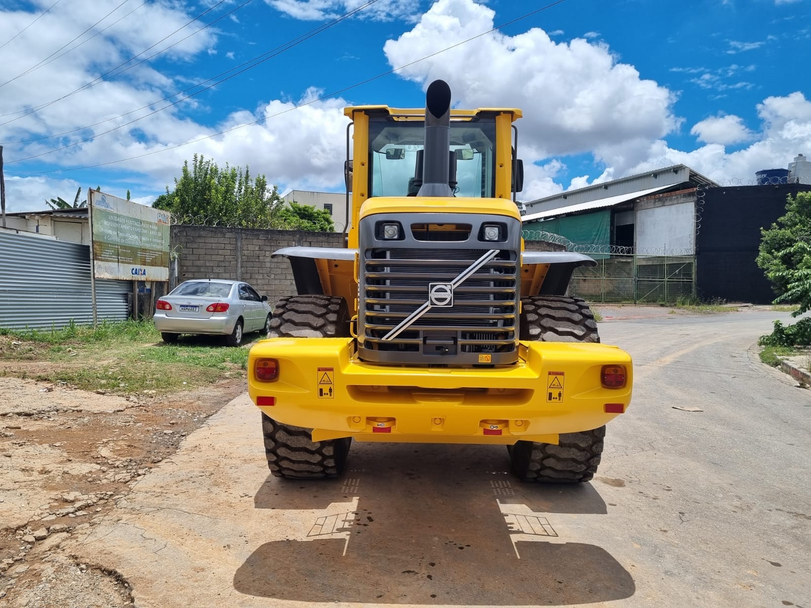 Pá Carregadeira Volvo L110F 2013 - Imagem 17