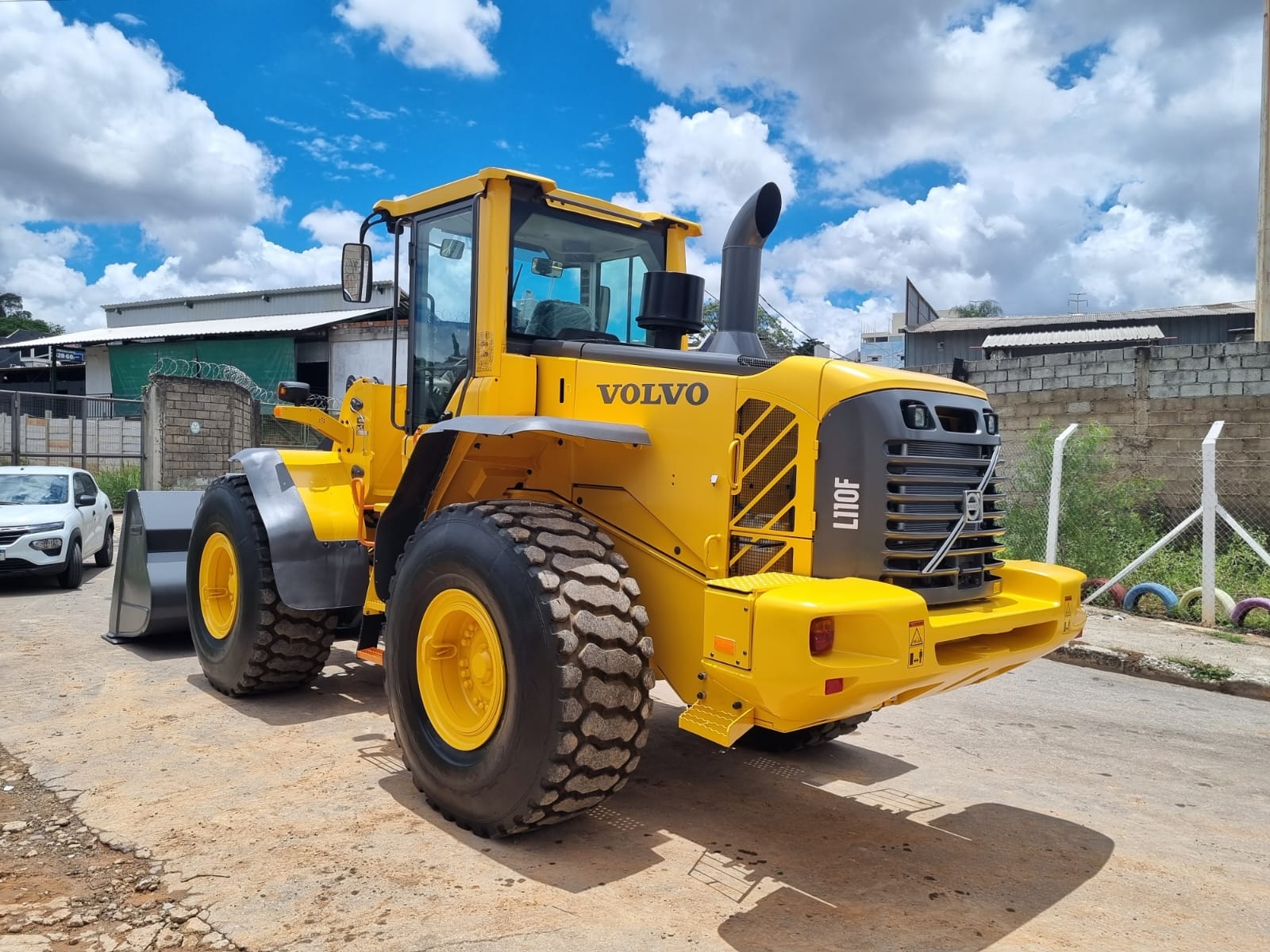 Pá Carregadeira Volvo L110F 2013 - Imagem 19