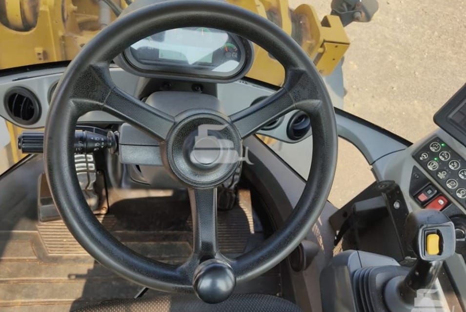 Pá Carregadeira Caterpillar 938 K 2018 - Imagem 7