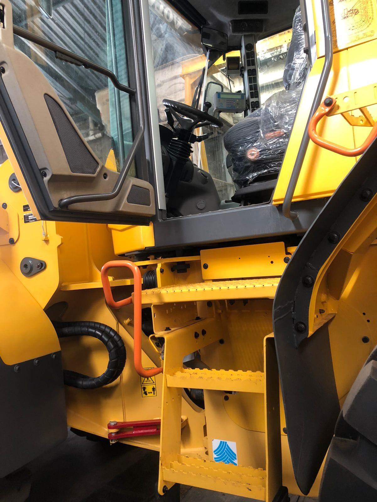 Pá Carregadeira Volvo L110F 2014 - Imagem 7