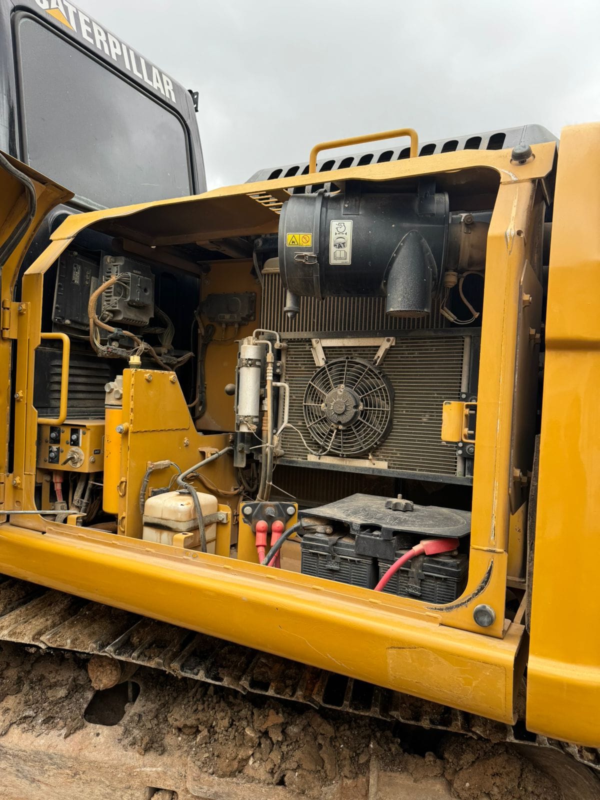 Escavadeira Caterpillar 315d2l 2012 - Imagem 9