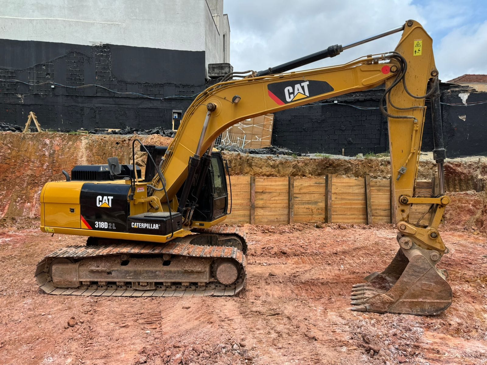 Escavadeira Caterpillar 318D2L 2019 - Imagem 1