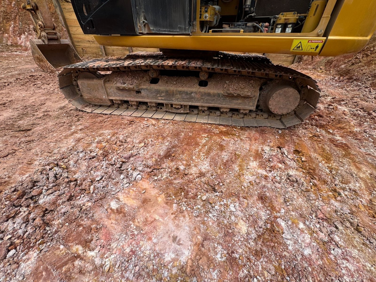 Escavadeira Caterpillar 318D2L 2019 - Imagem 10